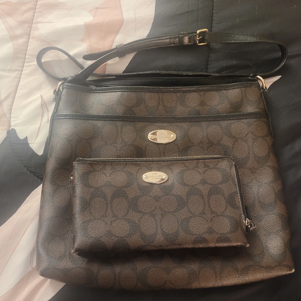 Coach Shoulder Bag With Matching Wallet
